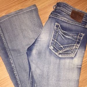 Buckle Jeans, like new